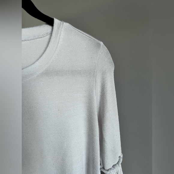 White long sleeve tee with bell sleeves - Picture 2 of 3